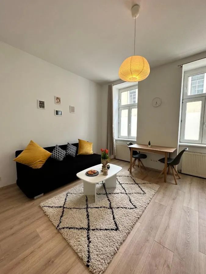 Cozy 8-Person Home In Vienna Located At Haberlgasse 82 N1 Apartament